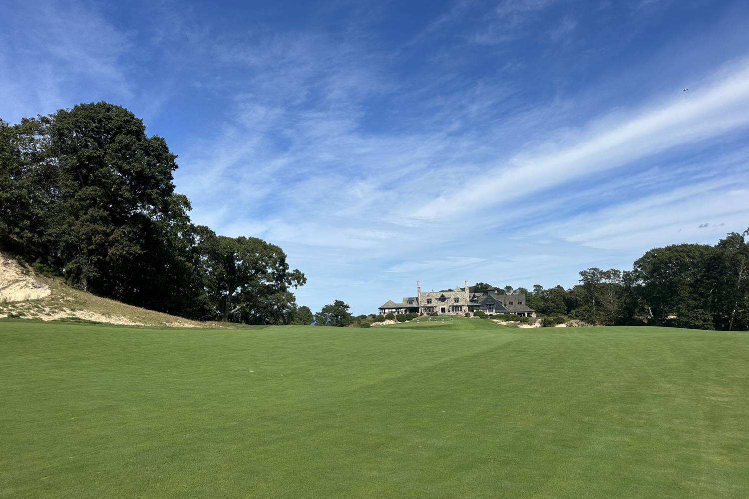 Up to the House — Friar's Head Golf Club